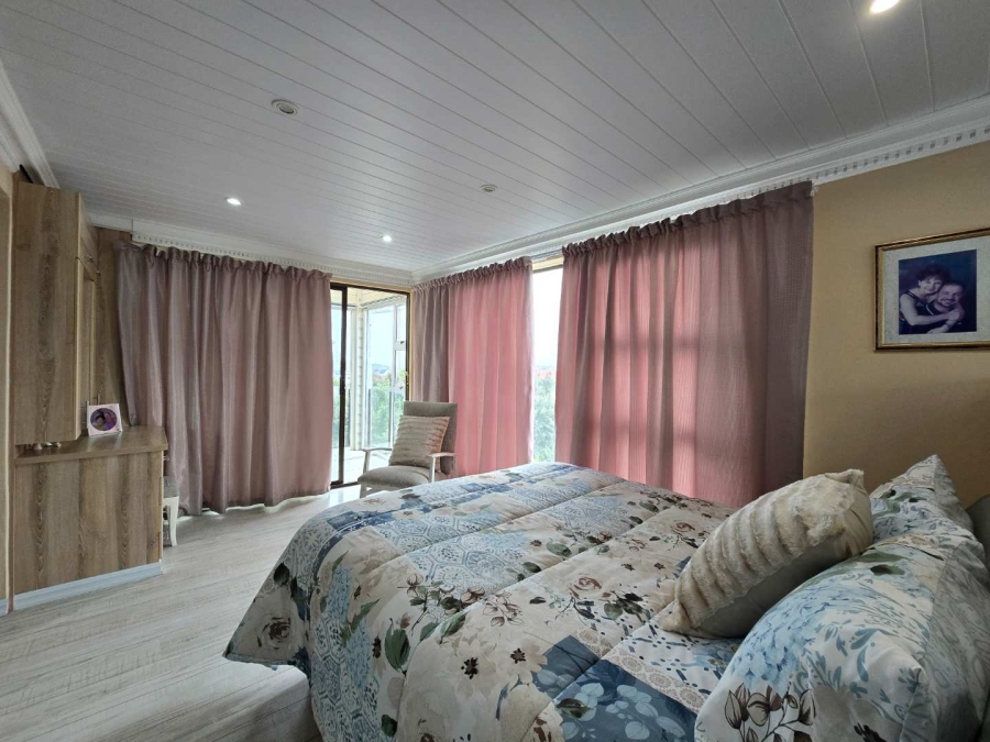 4 Bedroom Property for Sale in Stilbaai Wes Western Cape